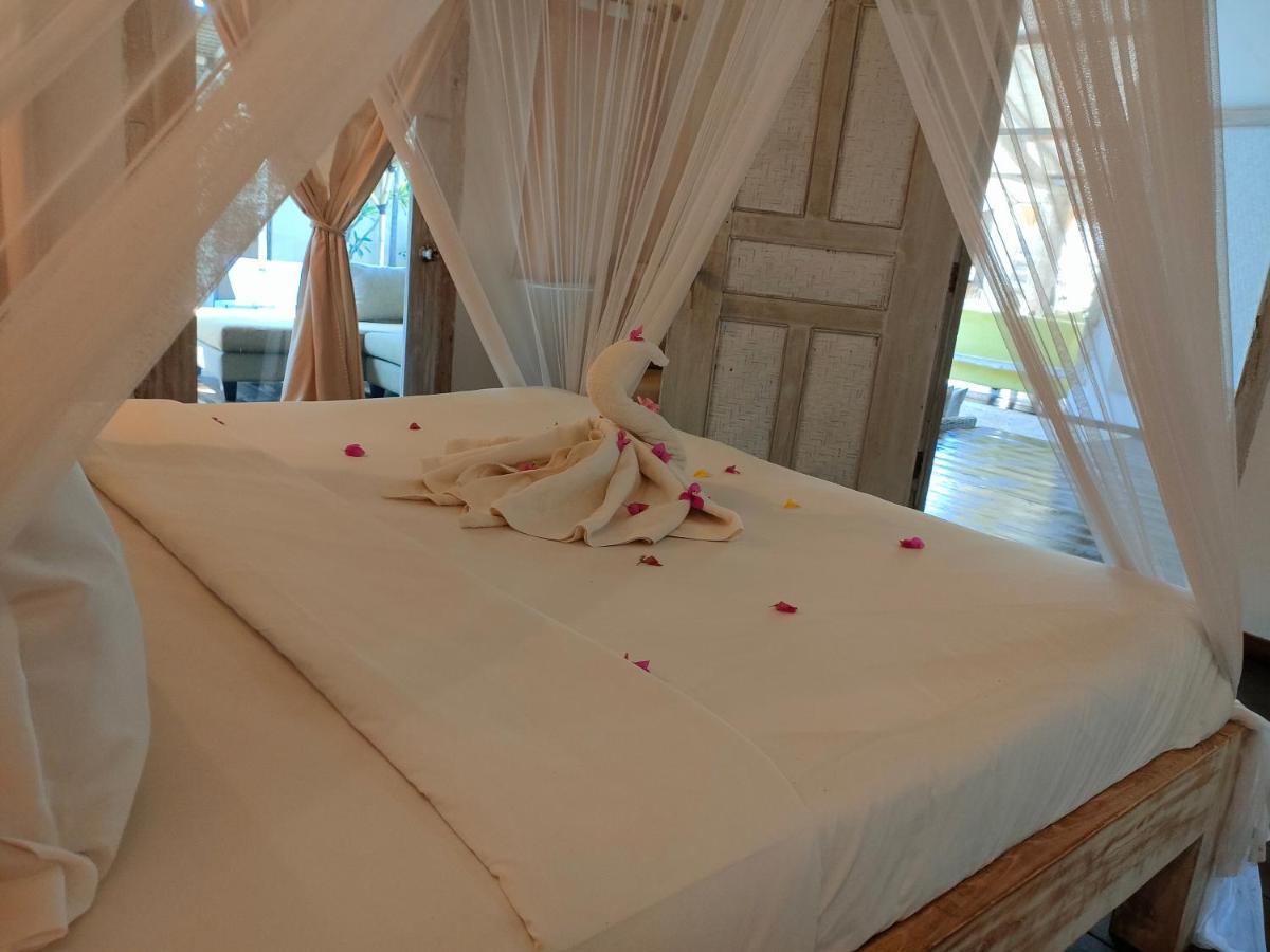 Villa Manis Gili Trawangan Esterno foto